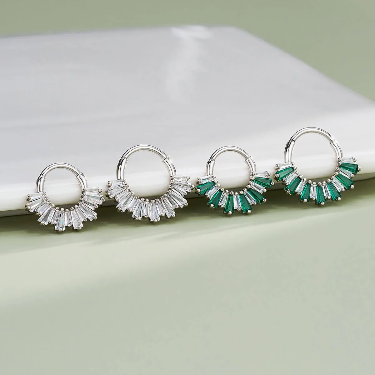 16G Baguette Clear/Green CZ Hinged Segment Septum Ring