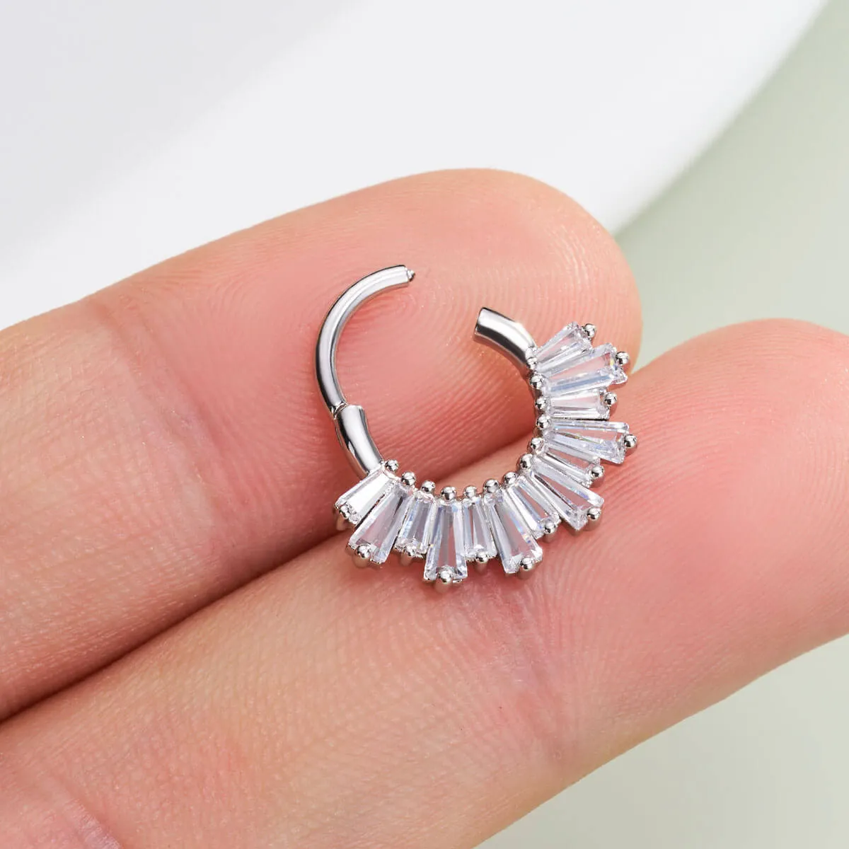 16G Baguette Clear/Green CZ Hinged Segment Septum Ring