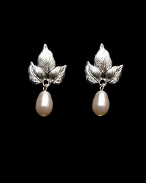 Bridal earrings - Fiorentina pearl drop by Stephanie Browne