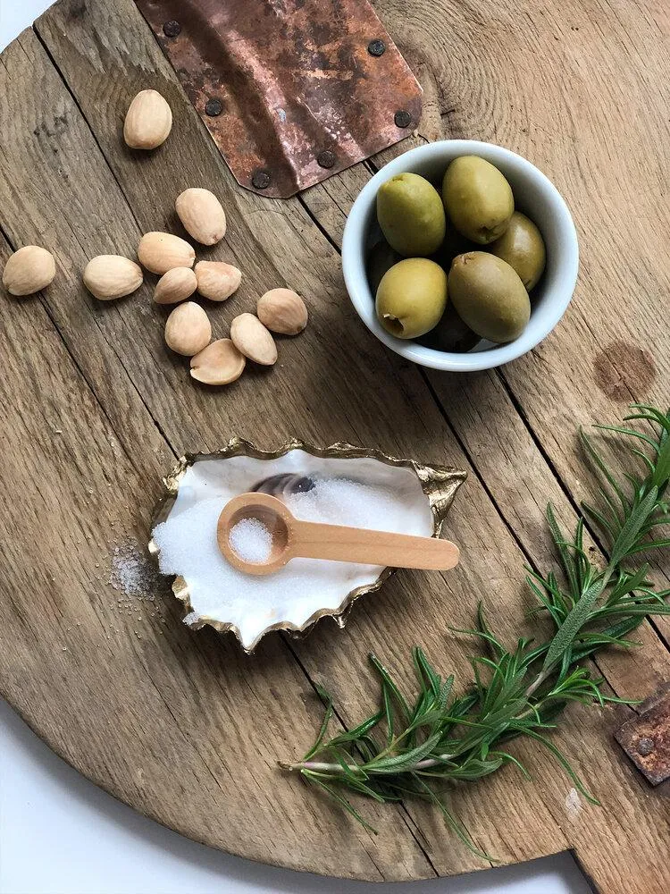 Gilded Oyster Jewelry Dish, Natural