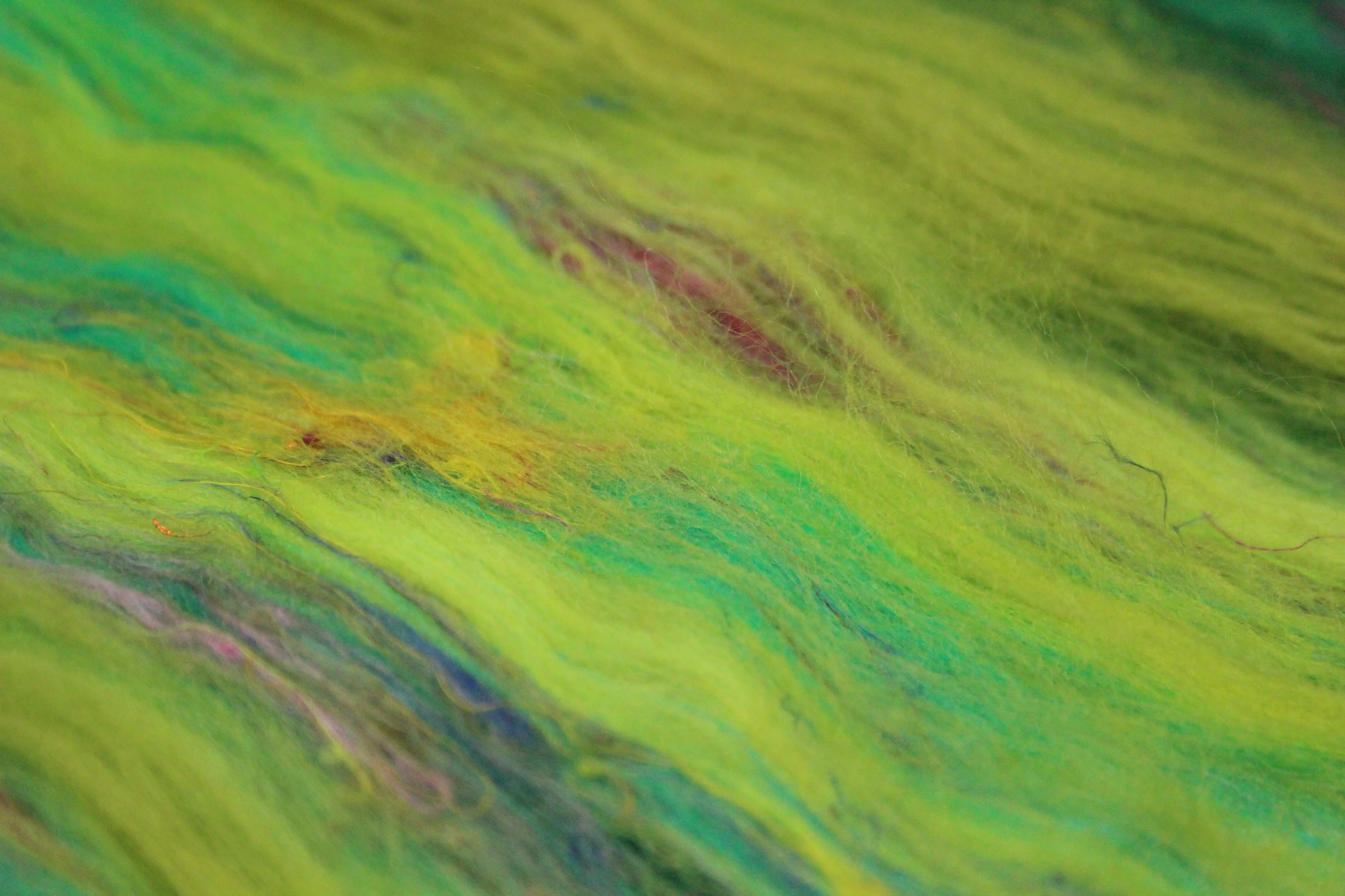 Merino Art Batt  - Green - 105 grams 3.7 oz - Wool for felting, spinning and weaving