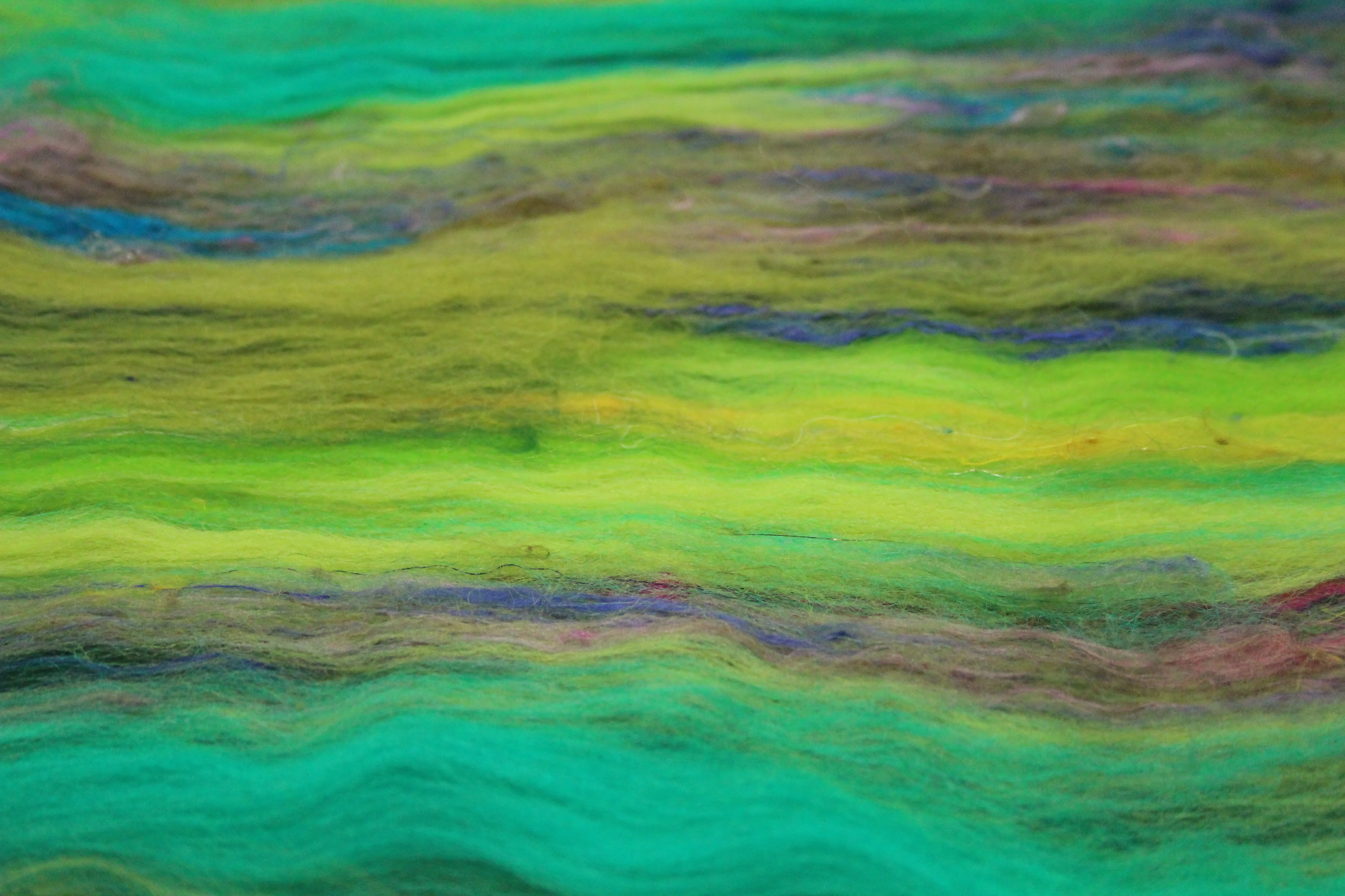 Merino Art Batt  - Green - 105 grams 3.7 oz - Wool for felting, spinning and weaving