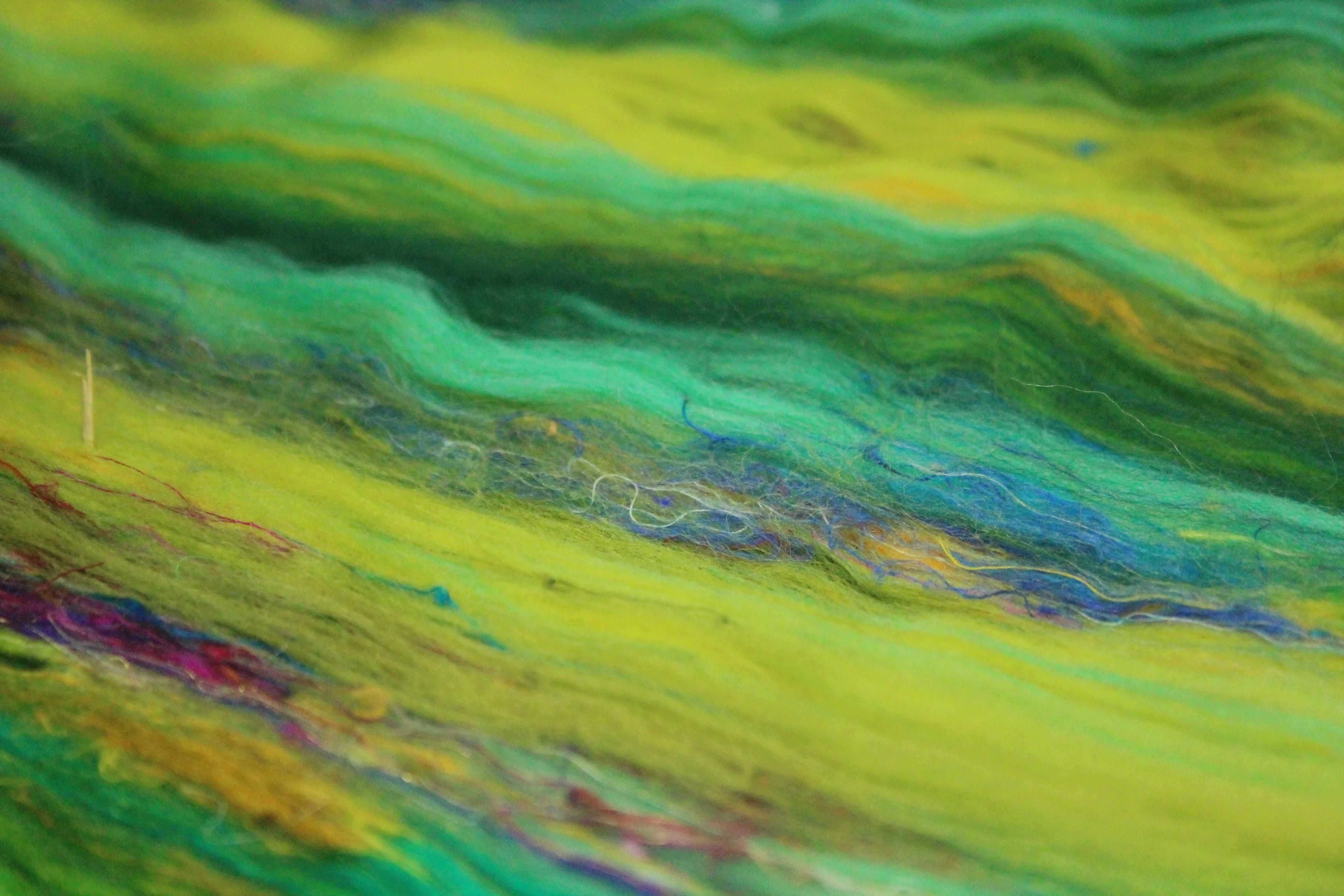 Merino Art Batt  - Green - 105 grams 3.7 oz - Wool for felting, spinning and weaving