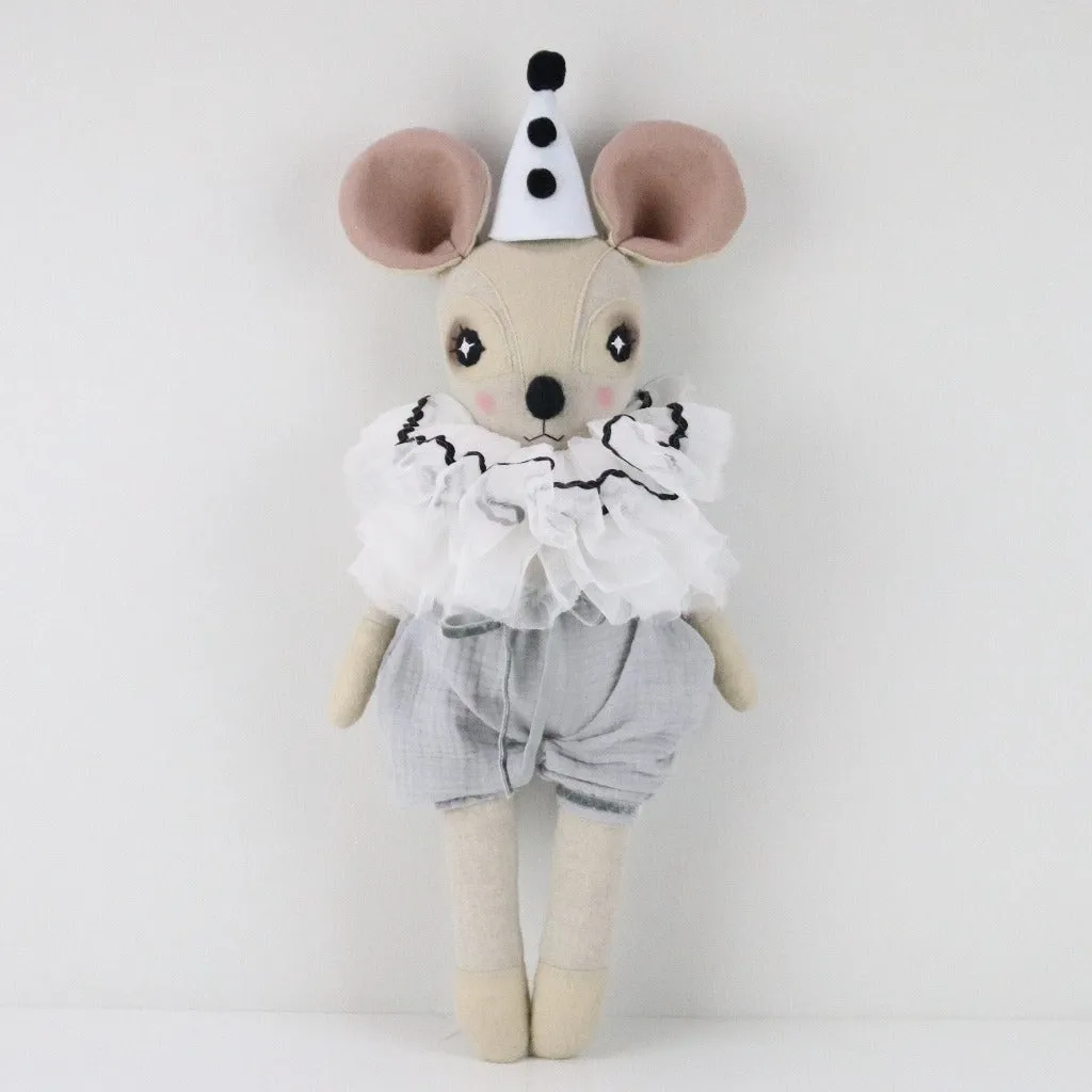 Pierrot Danny Dormouse