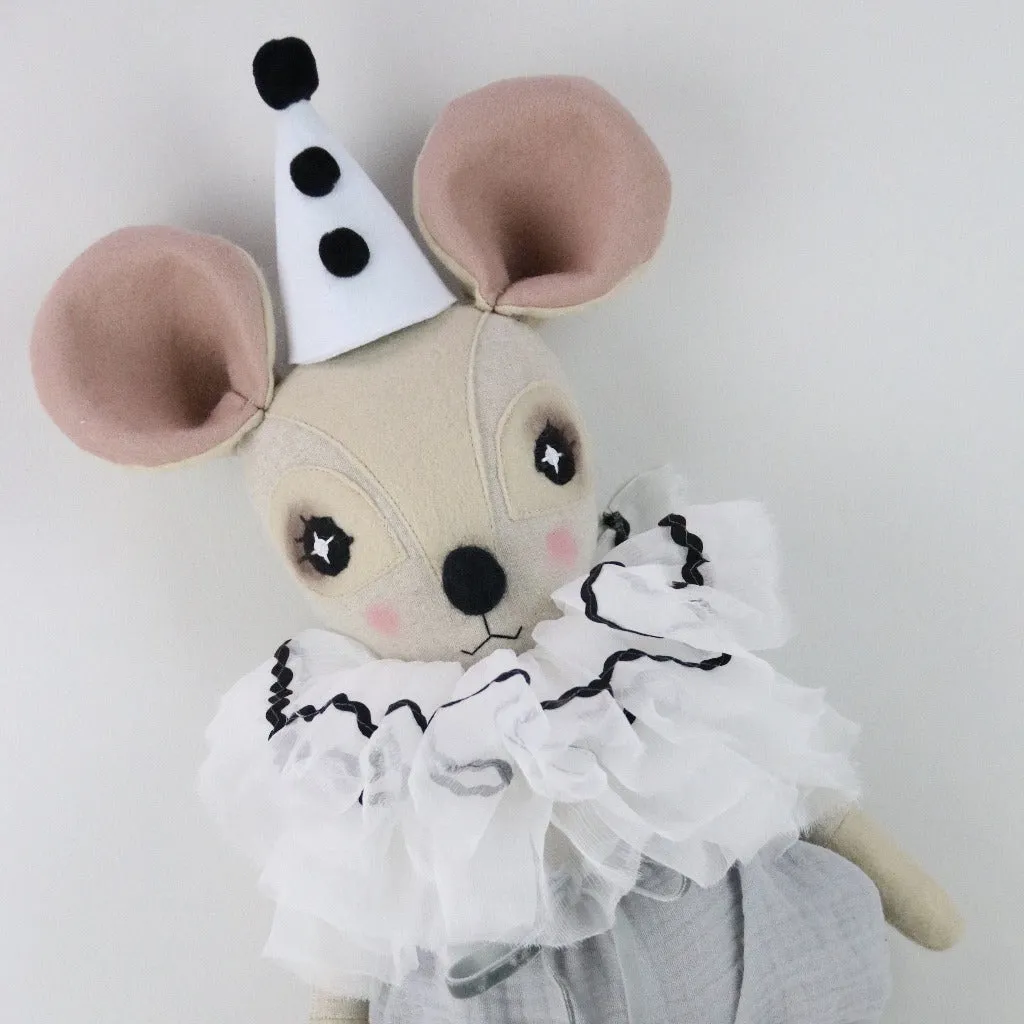 Pierrot Danny Dormouse
