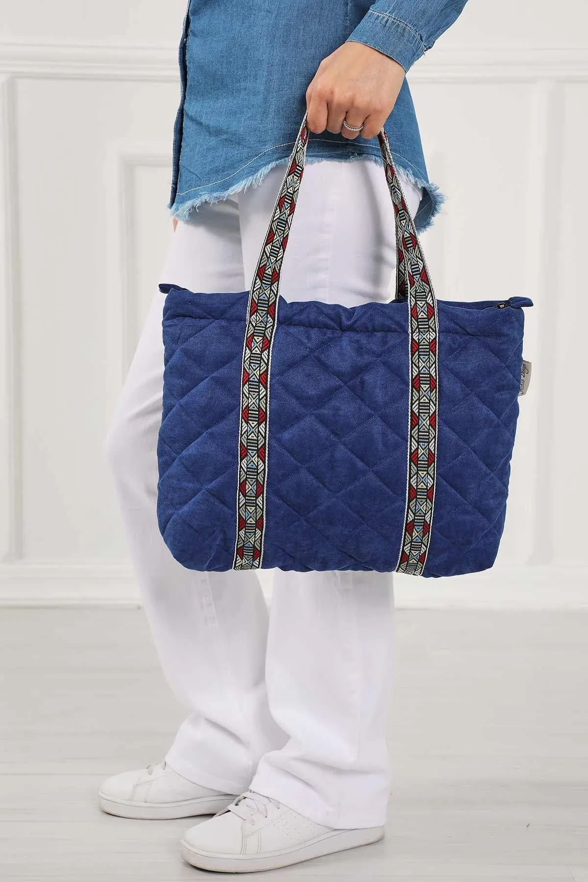 Quilted Polyester Knit Fabric Stylish Handbag with Beautiful Accessory for Women,CK-29