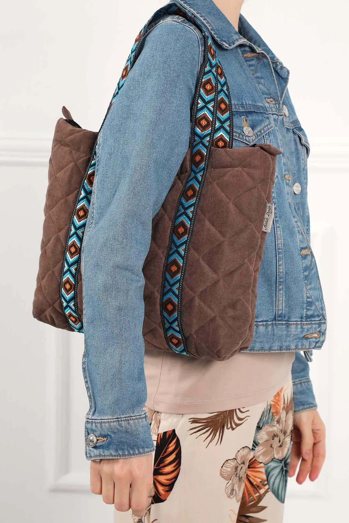Quilted Polyester Knit Fabric Stylish Handbag with Beautiful Accessory for Women,CK-29