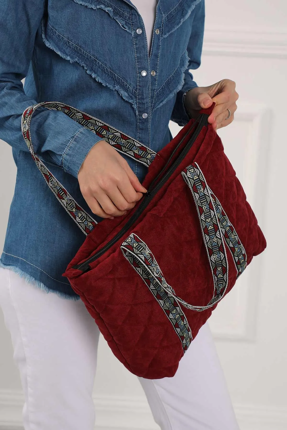 Quilted Polyester Knit Fabric Stylish Handbag with Beautiful Accessory for Women,CK-29