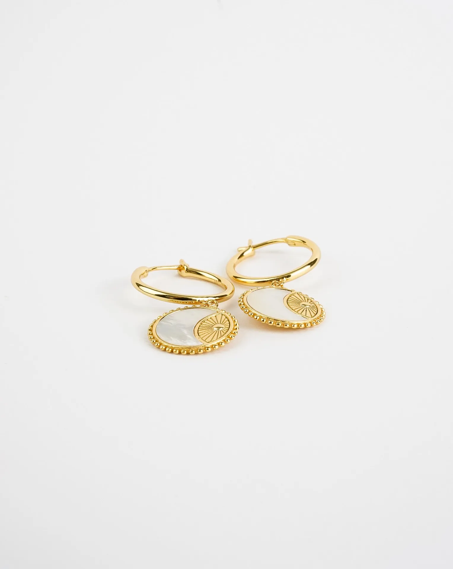 Ray of Sun Mother of Pearl Earrings – Luxurious & Radiant Jewelry
