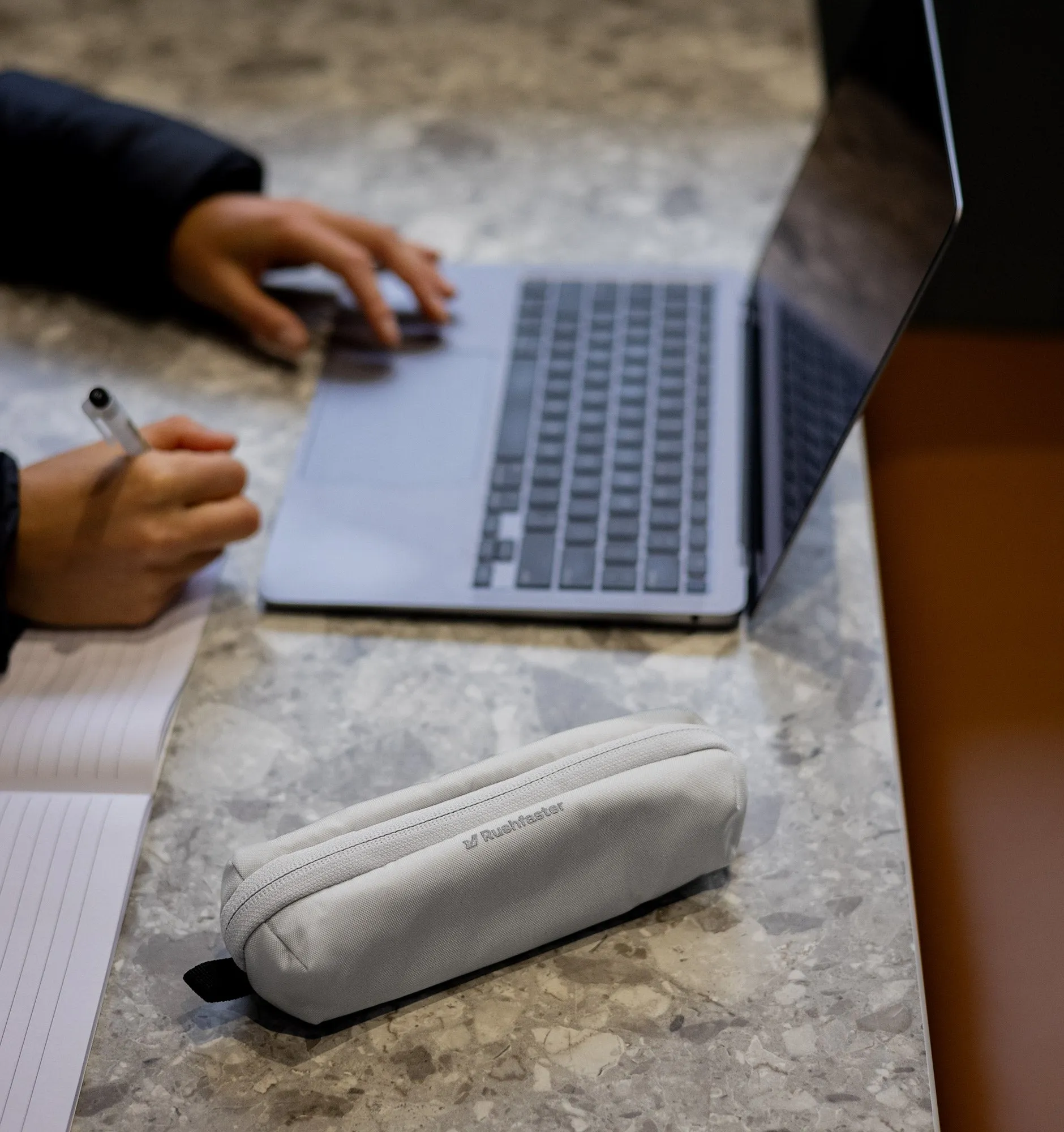 Rushfaster Pencil Case