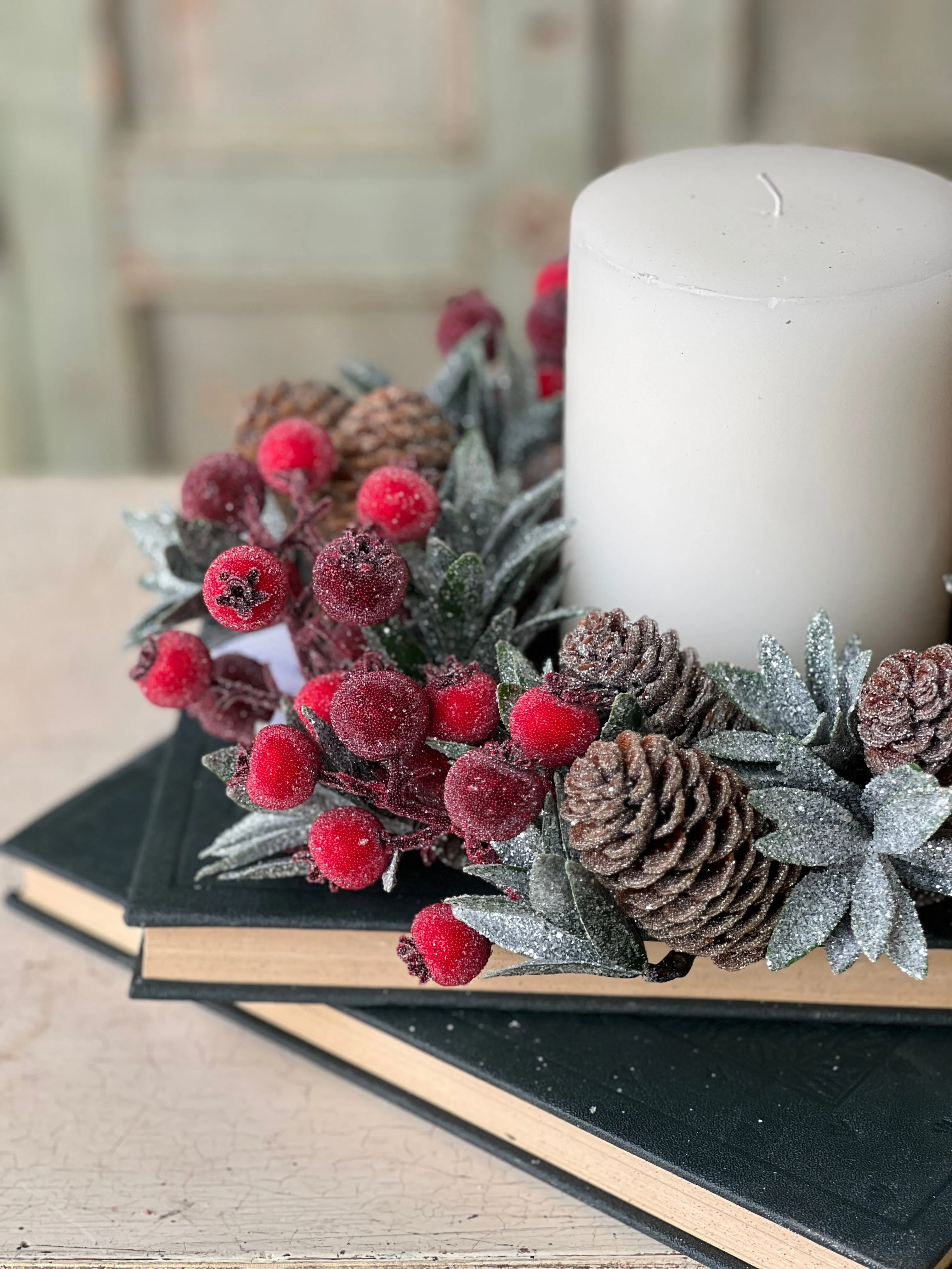 Sugar Laurel Candle Ring | 11"