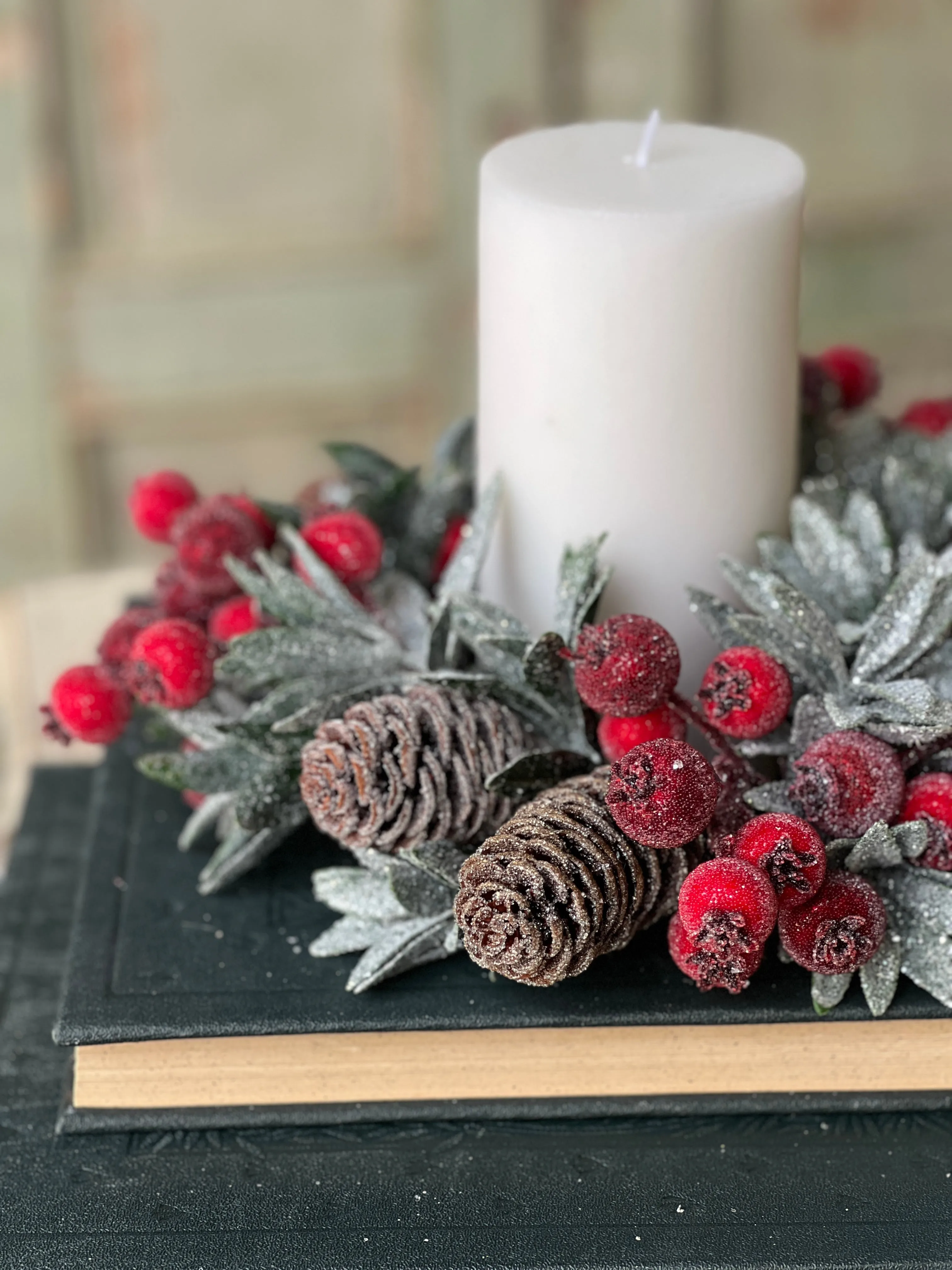 Sugar Laurel Candle Ring | 9"
