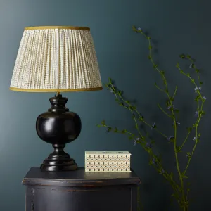 Venus table lamp in wood with a silvery black finish