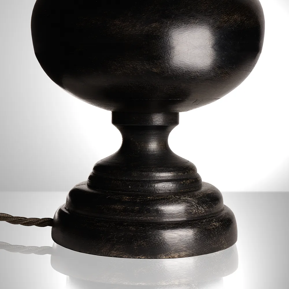 Venus table lamp in wood with a silvery black finish
