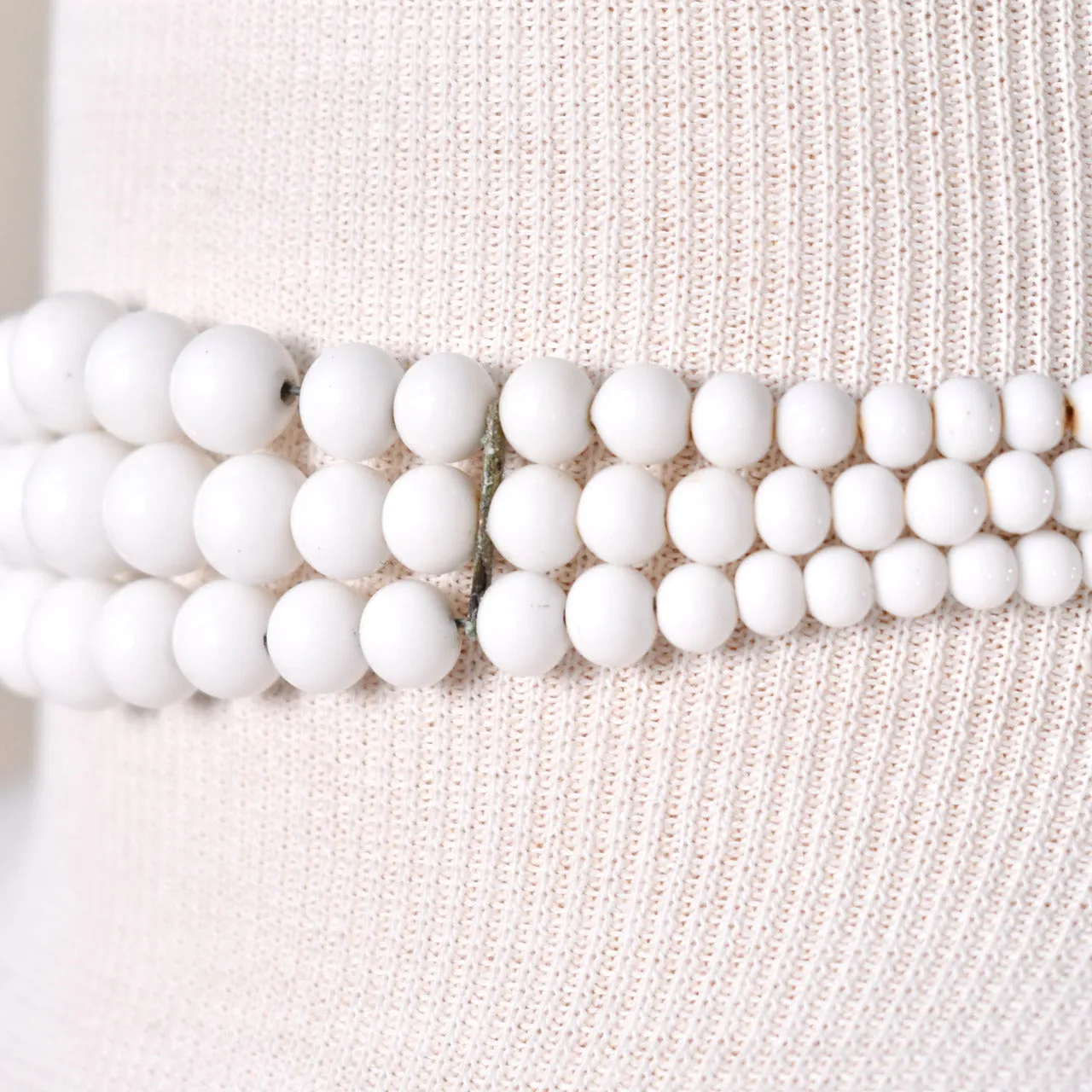 White Expandable Necklace Set